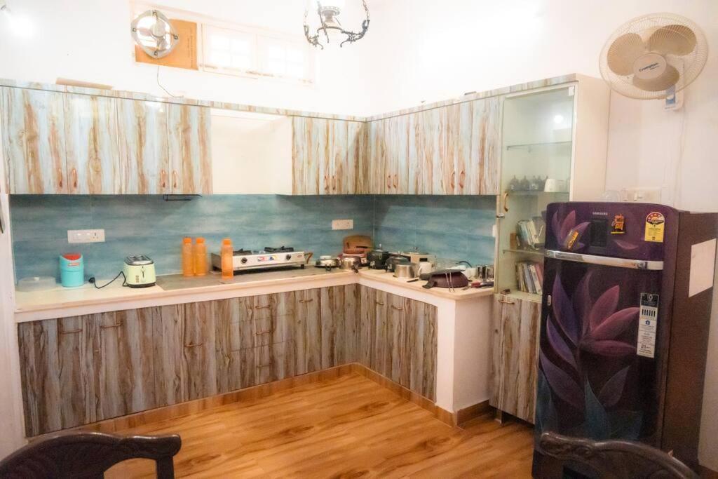 Blue Door Villa By Homeyhuts Rājpur Esterno foto