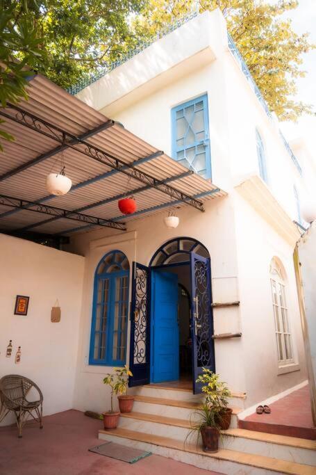 Blue Door Villa By Homeyhuts Rājpur Esterno foto